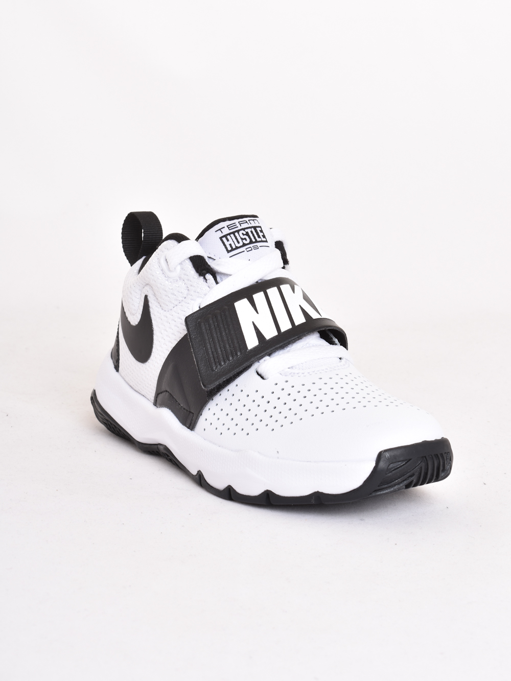 NIKE TEAM HUSTLE D 8 (PS) fiú cipő GLAMI.hu Nike AIR MAX MILLENIAL GS Fiú cipő GLAMI.hu