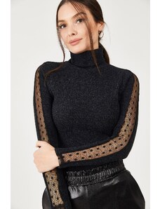 armonika női fekete nyakú ujjú csipke részlet kötöttáru pulóver