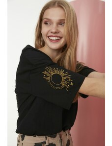 Női póló Trendyol Sun&Moon embroidery