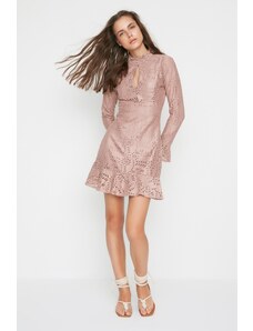 Trendyol Design halvány rózsaszín gallér részletes brode szőtt ruha