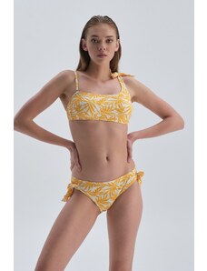 Dagi sárga csipke bikini alsó