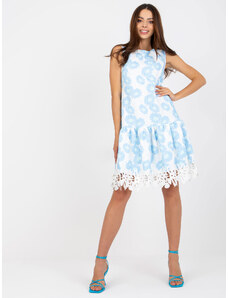 BASIC Fehér-kék virágos és csipkés ruha LK-SK-506985-1,26