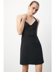 Trendyol Black Side lézervágó öv részletes ruha