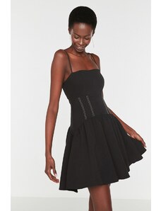 Trendyol Black kontrasztvarrás részletes ruha