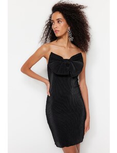 Trendyol fekete testhezálló estélyi ruha béléssel és kötött textúrával