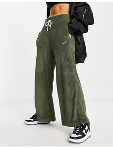 Nike Terry wide leg trousers in cargo khaki-Green
