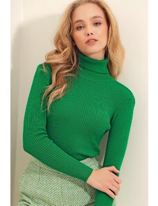 Trend Alaçatı Stili női smaragdzöld garbó bordázott kötöttáru pulóver