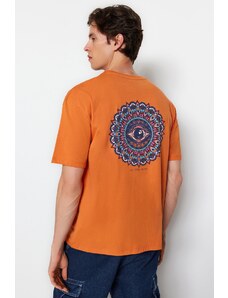 Trendyol Burnt Orange férfi laza szabású legénységi nyakú rövid ujjú nyomtatott póló