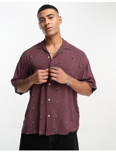 ADPT oversized revere collar short sleeve shirt with lightening print in burgundy-Red