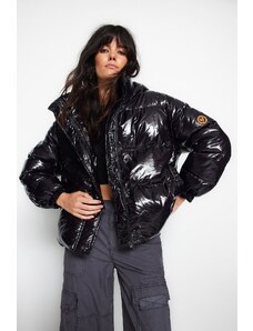 Trendyol Black Oversized kapucnis fényes vízlepergető felfújható kabát