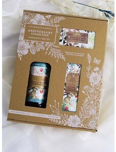 The English Soap Company szappan, kézkrém és mosógél készlet Jasmine and Wild Strawberry 3 db