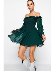 Trendyol Emerald Green deréknyitó/gördeszkás bélésű flounce sifon elegáns estélyi ruha