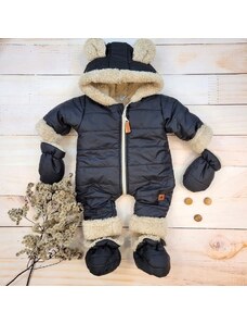 Téli steppelt jumpsuit szőrmével és kapucnival + kesztyű + csizma, Z&Z - fekete