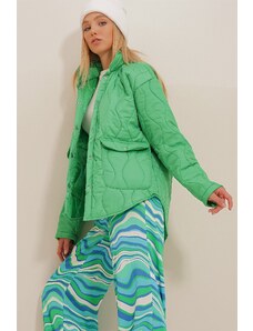 Trend Alaçatı Stili női zöld baba gallér bélelt zsebes steppelt kabát