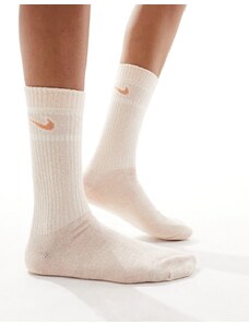 Nike Everyday Essential 1 pack crew socks in white-Neutral