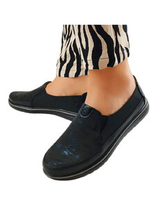 Black panther batikolt kollekció fekete női slip-on cipő