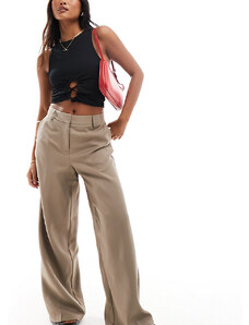 Pieces Petite pleat front tailored trousers in camel-Neutral