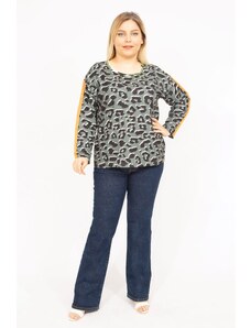 Şans Women's Khaki Plus Size Camouflage Patterned Blouse