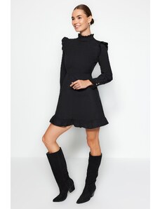 Trendyol Black A-Line váll részletesen kidolgozott mini szőtt ruha