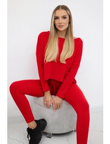 Kesi Complete with an oversized blouse in red