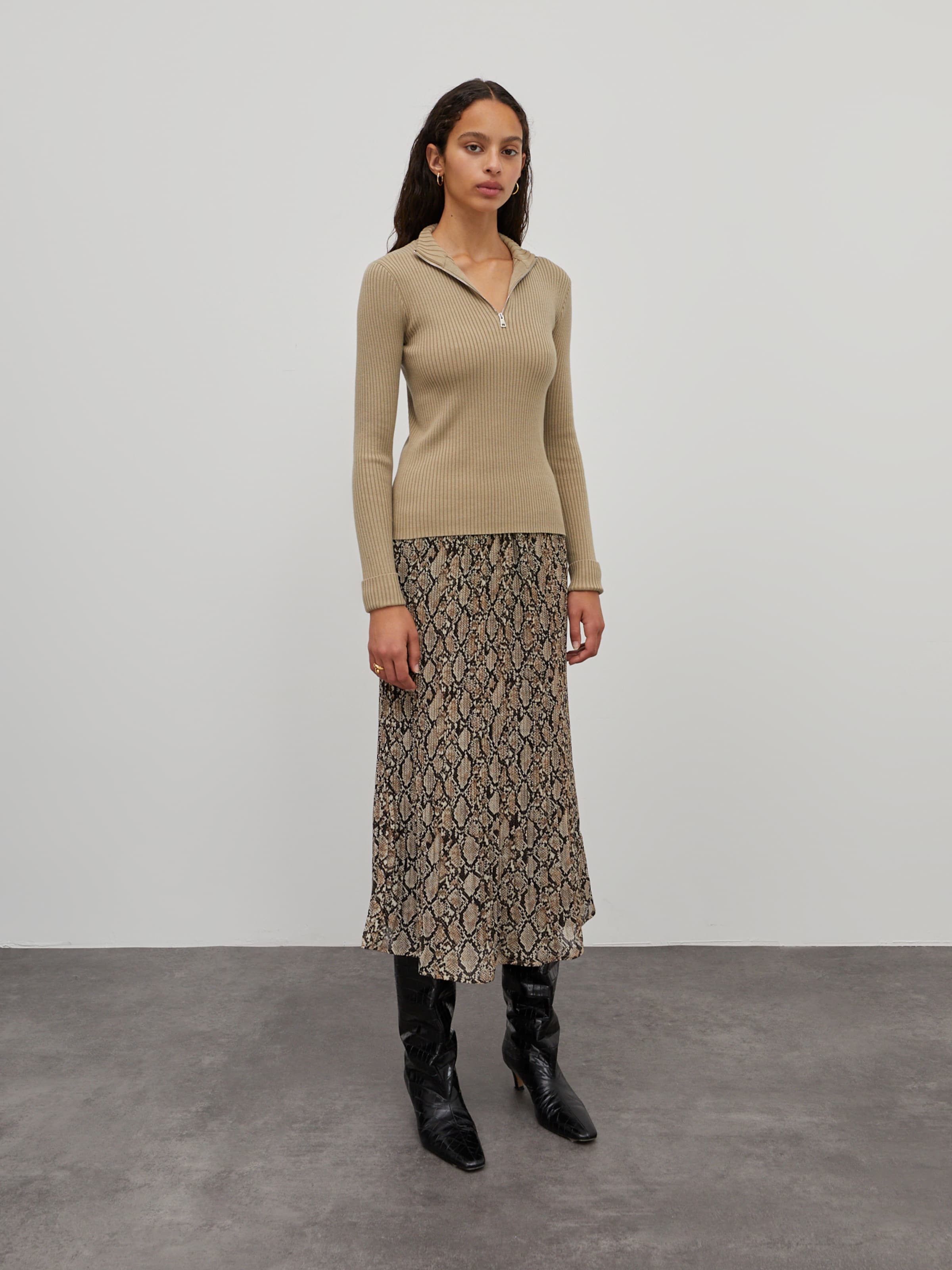 EDITED Pulóver 'Alison' khaki