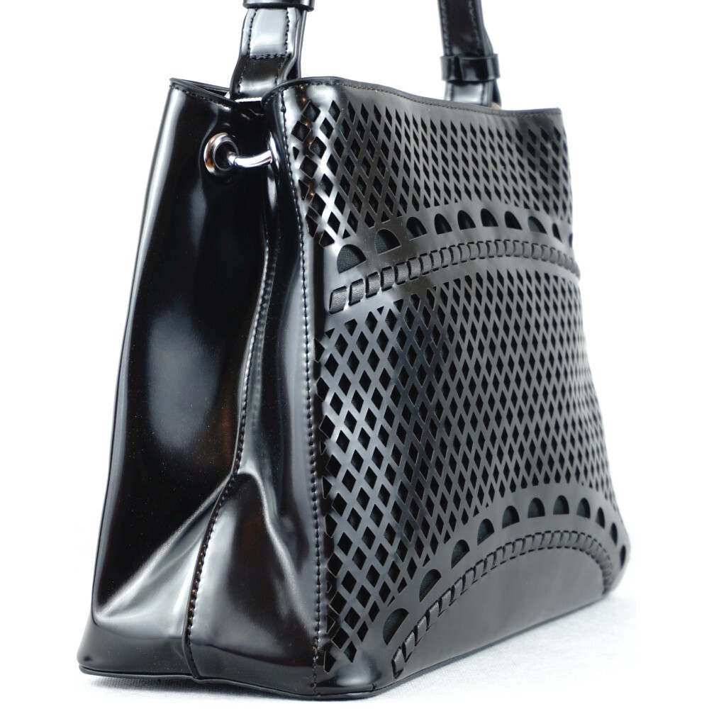 Silvia Rosa női kézitáska lézervágott mintával, műbőr, fekete