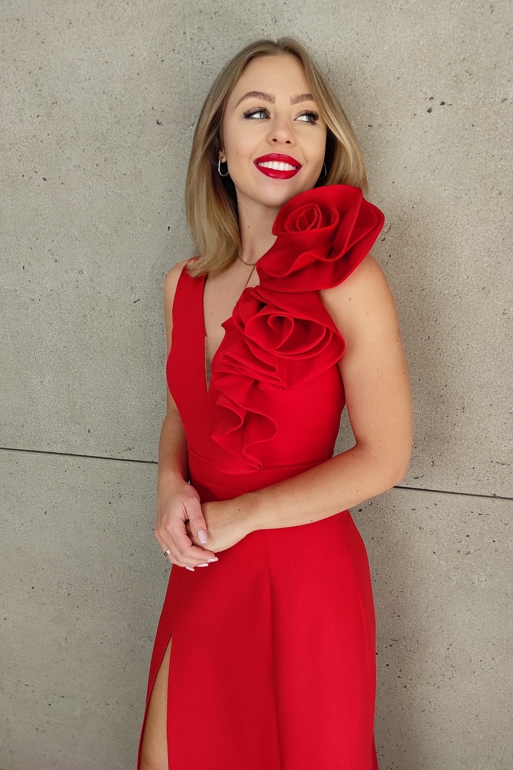 Parisse Piros alkalmi ruha rózsákkal