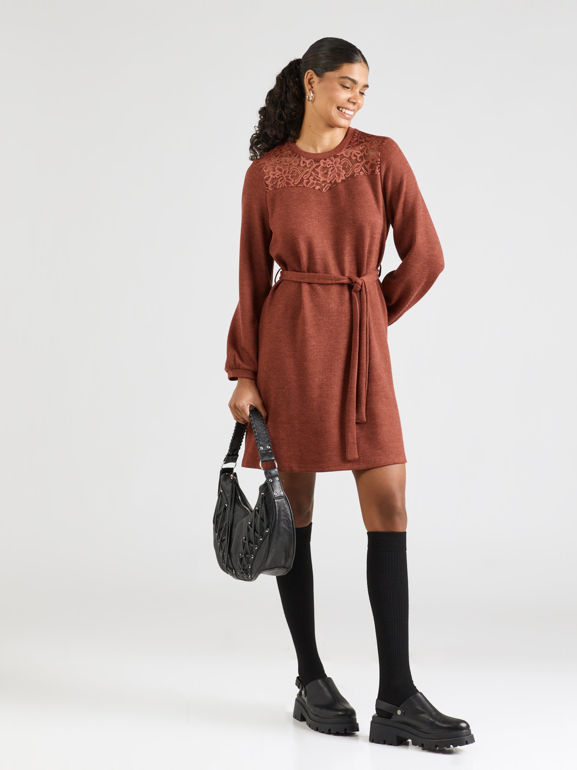 VILA Kötött ruhák 'VIEMMY' rozsdavörös