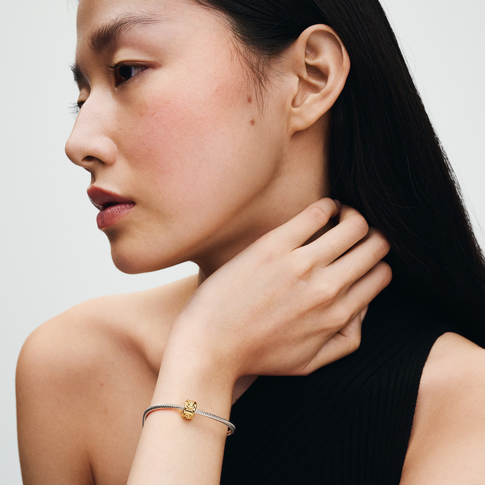 Pandora Moments Összefonódó szívek Klip