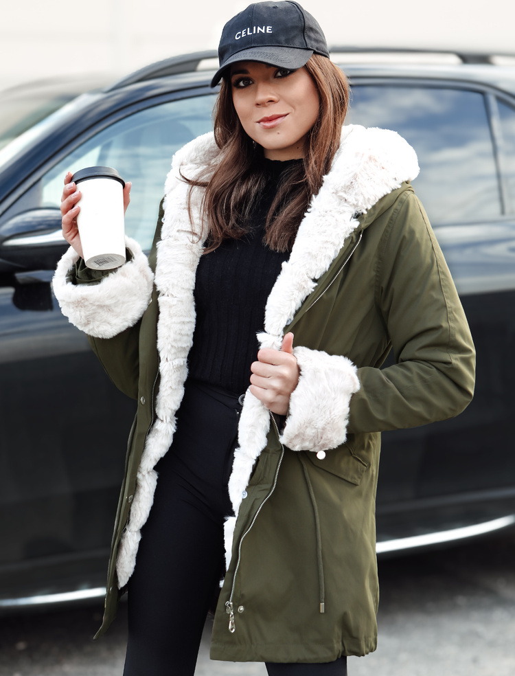 BASIC Sötétzöld női bélelt parka szőrmével STARBURST TY4763