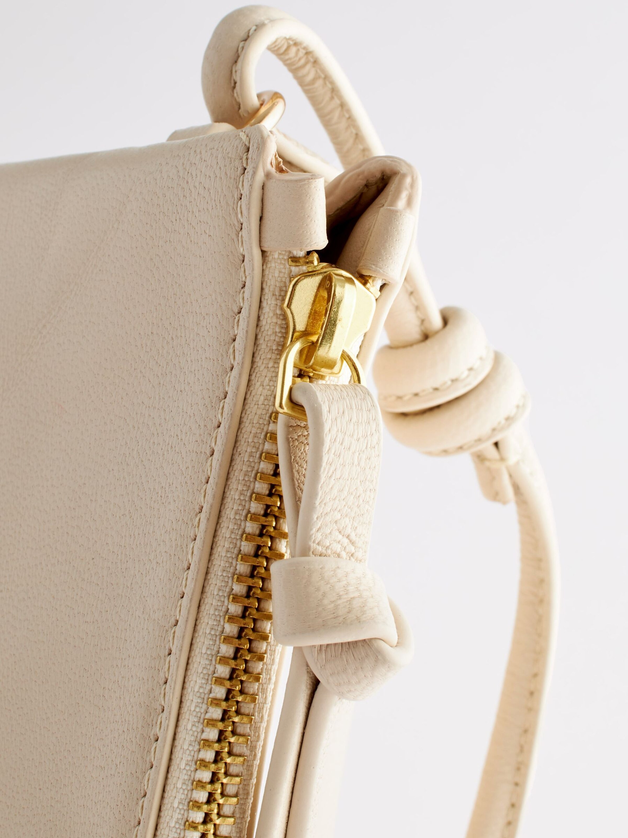 Next Válltáska krém