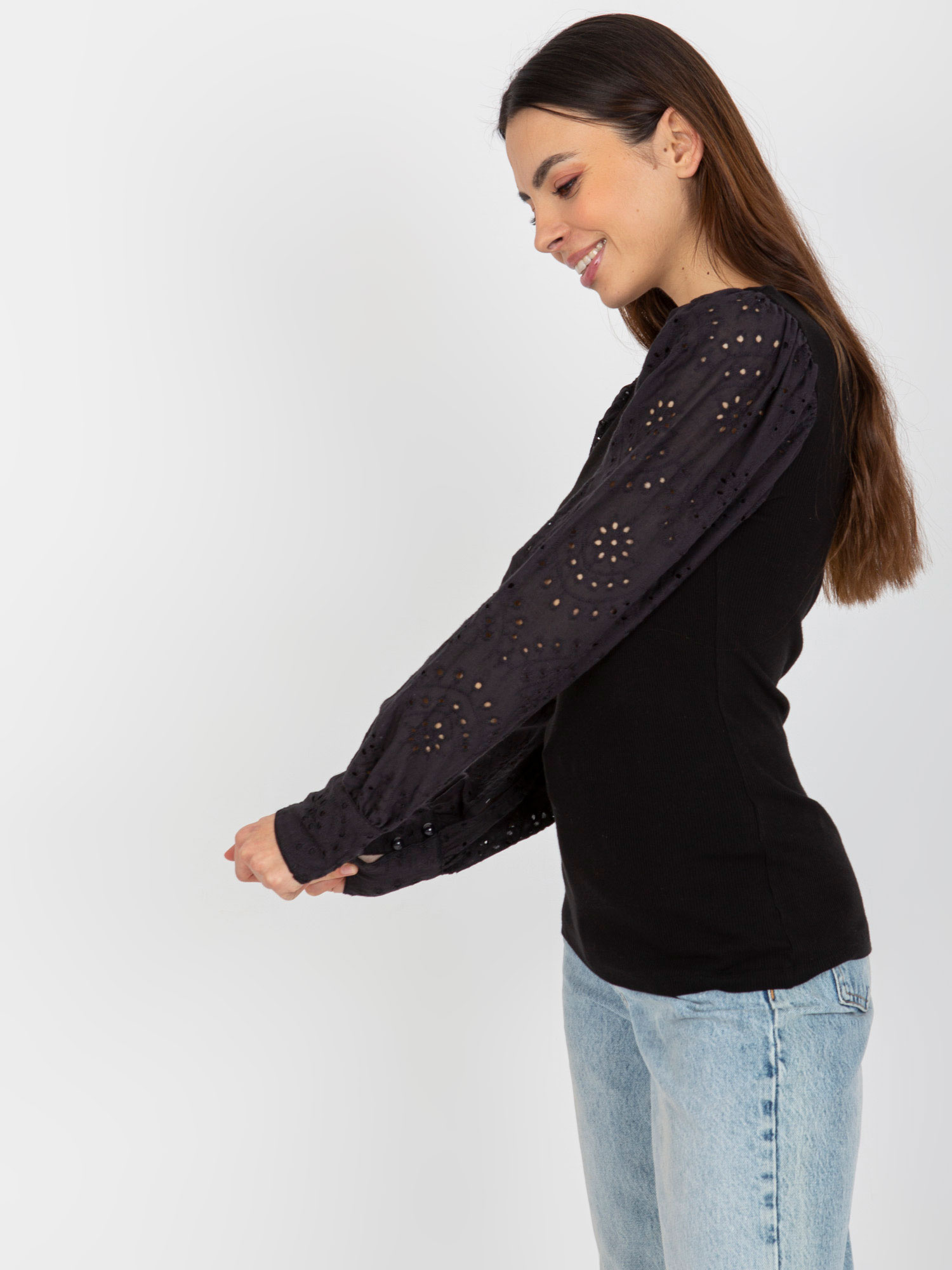 BASIC Fekete blúz díszes ujjakkal TW-BZ-OB-046.62P-black