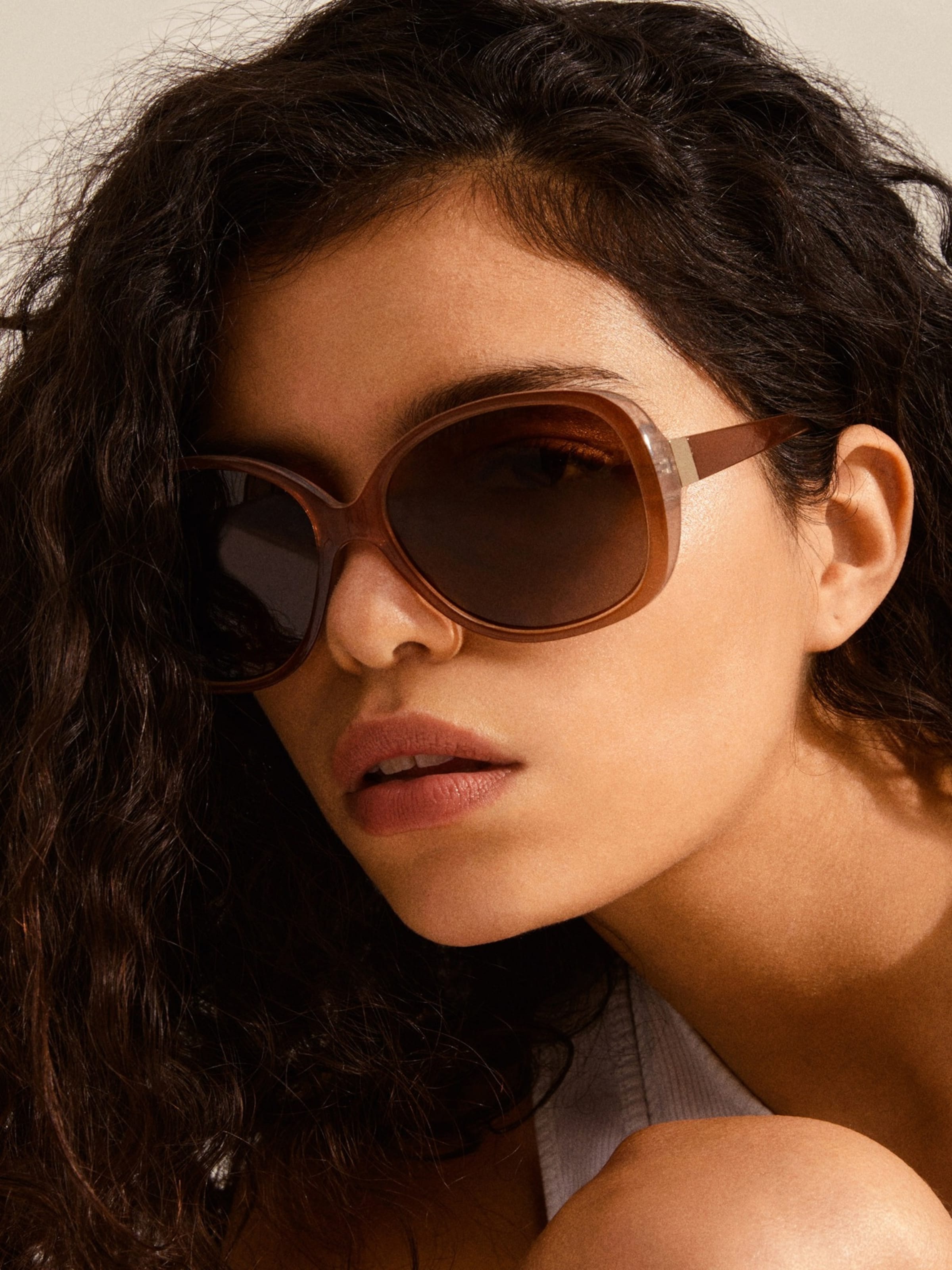 Pilgrim Napszemüveg 'Parker' barna