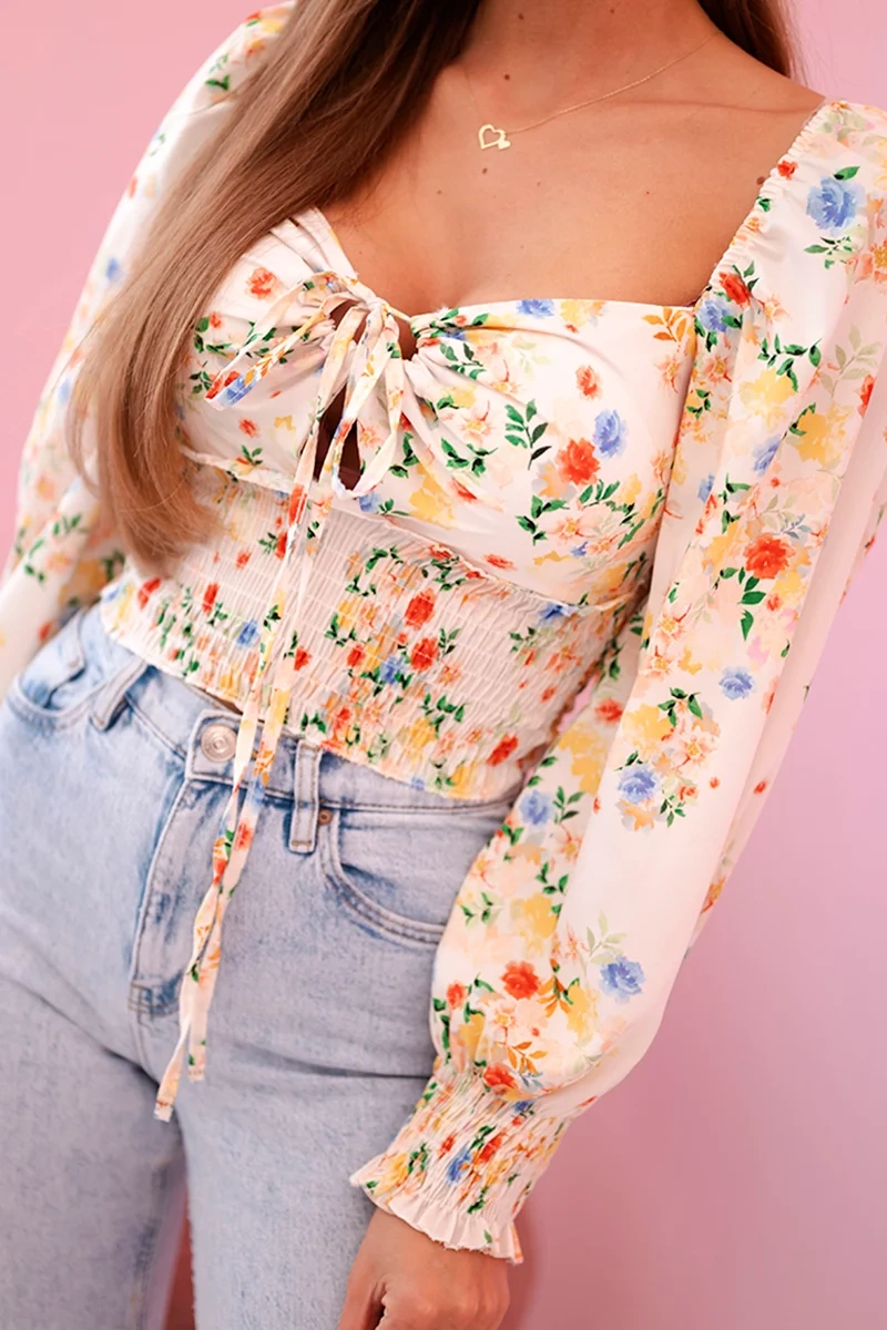 Kesi Włoski Women's floral Spanish blouse, long sleeve beige