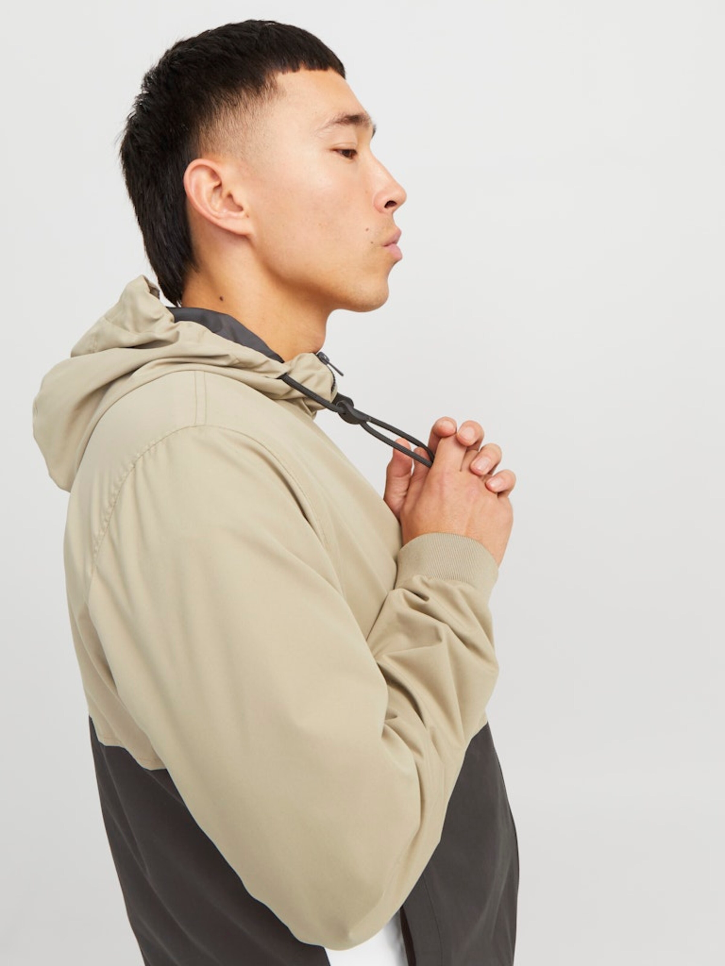 JACK & JONES Átmeneti dzseki 'JJERush' világosbarna / fekete