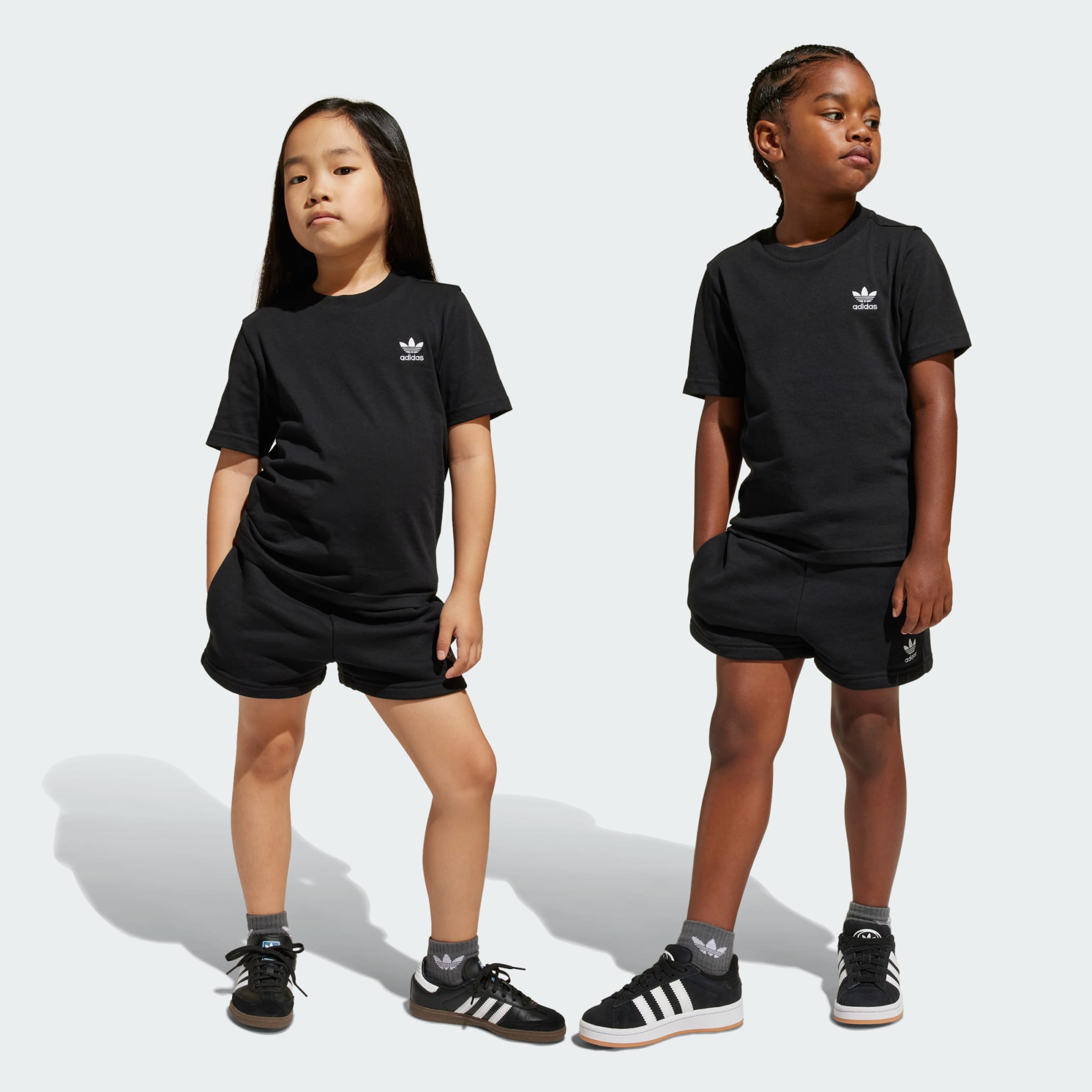 ADIDAS ORIGINALS Szettek 'Shorts and Tee Set' fekete / fehér