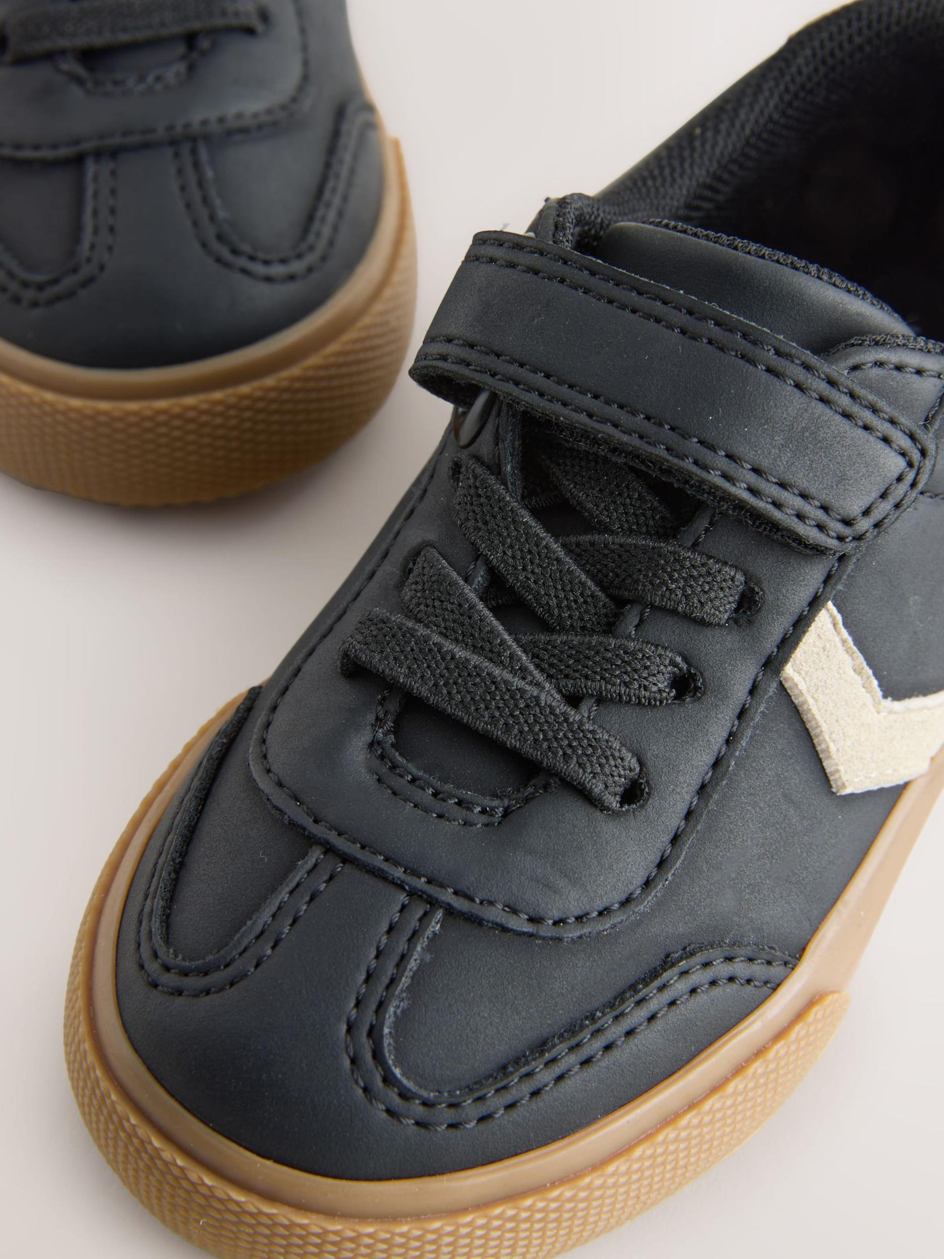 Next Sportcipő világos bézs / fekete