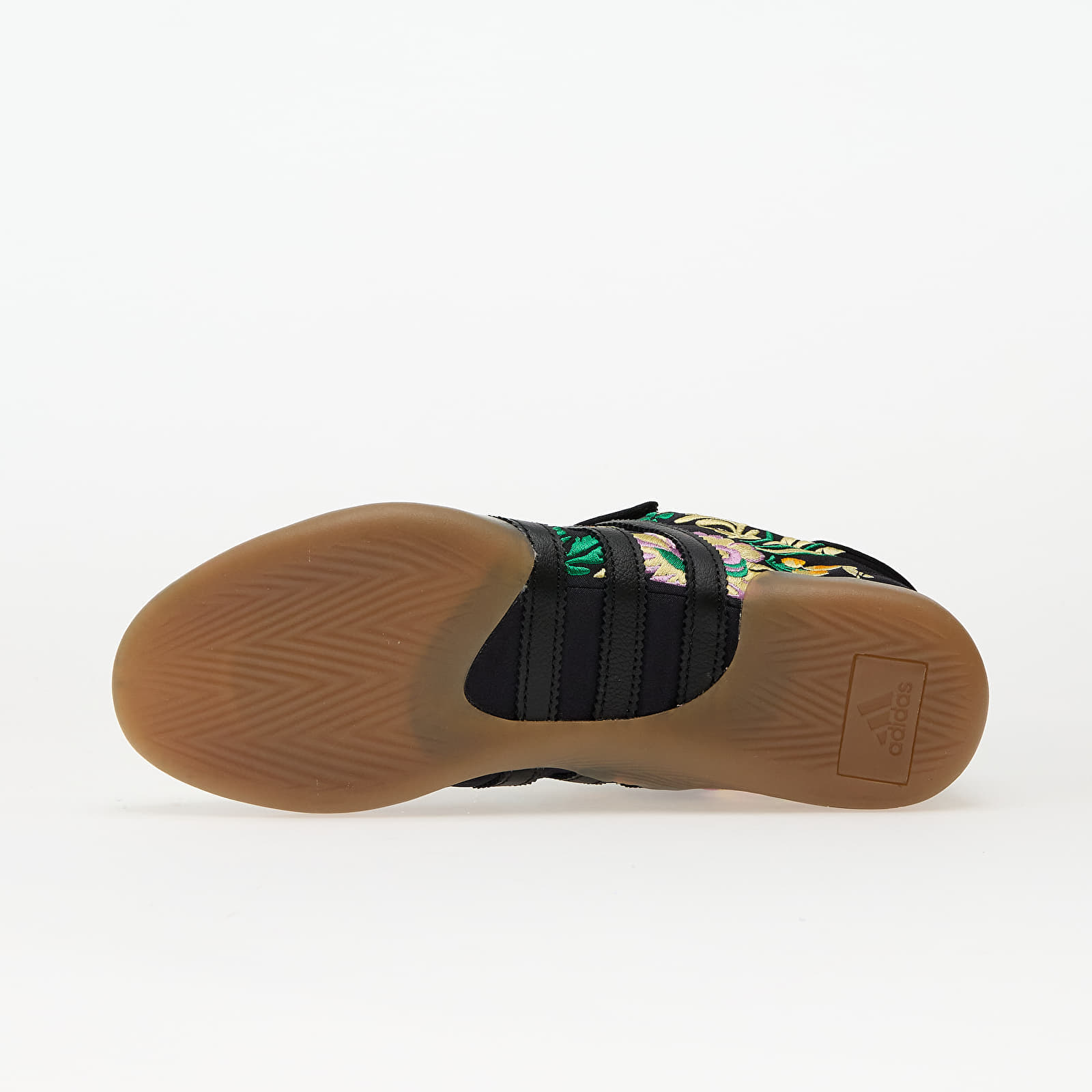 adidas Originals adidas Taekwondo Mei W Core Black/ Gold Metallic/ Gum4