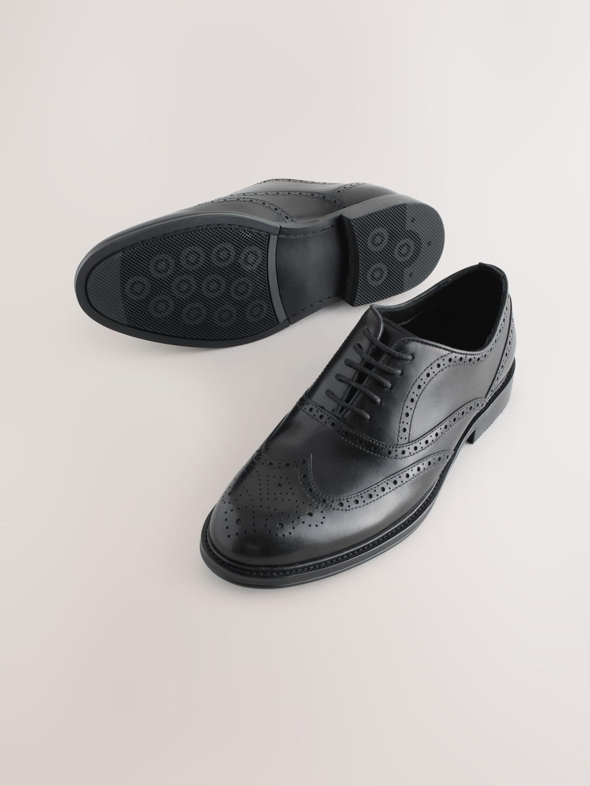 Next Fűzős cipő fekete