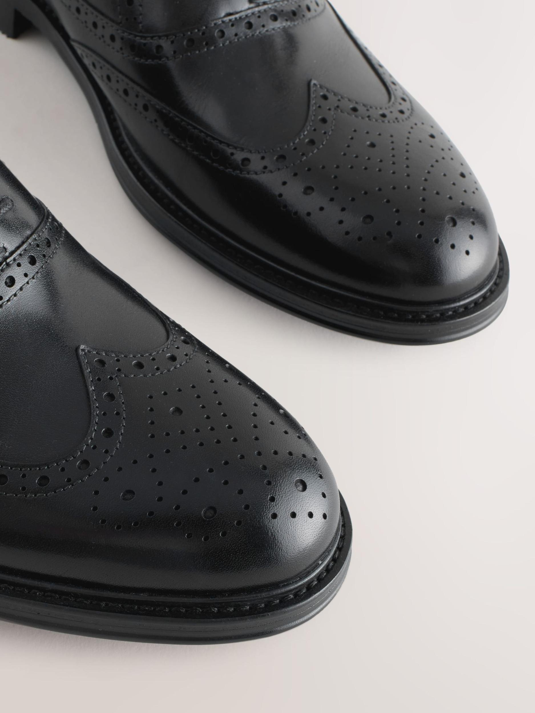 Next Fűzős cipő fekete