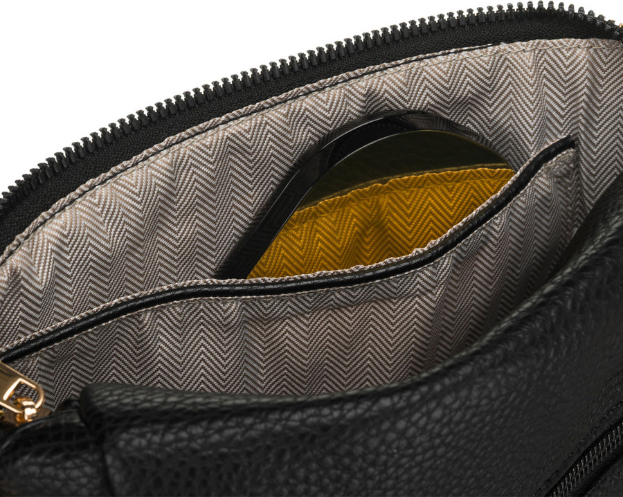 Peterson fekete női övtáska szegecsekkel díszítve PTN MIS-03