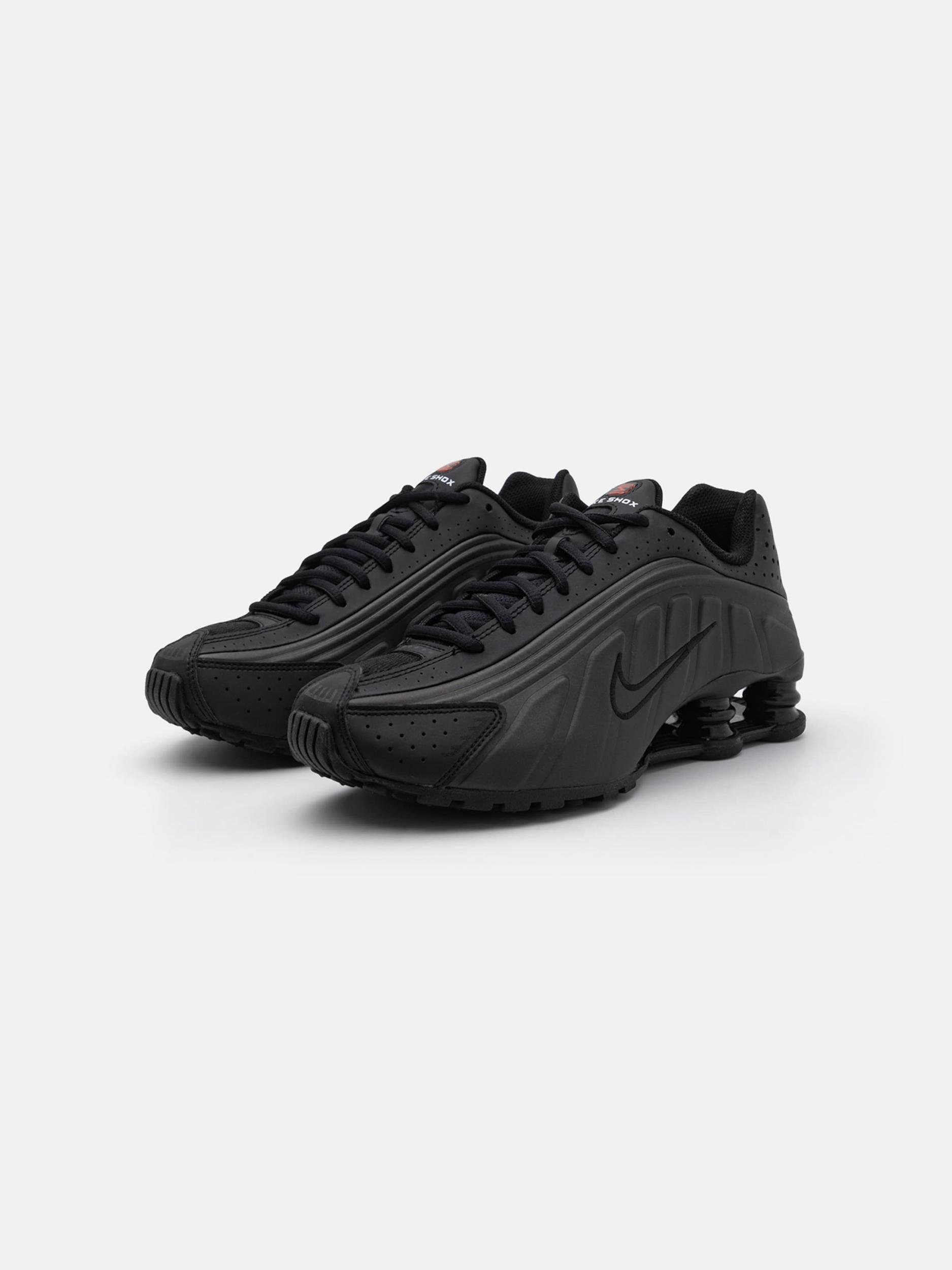 Nike Sportswear Sportcipő 'Shox R4' fekete