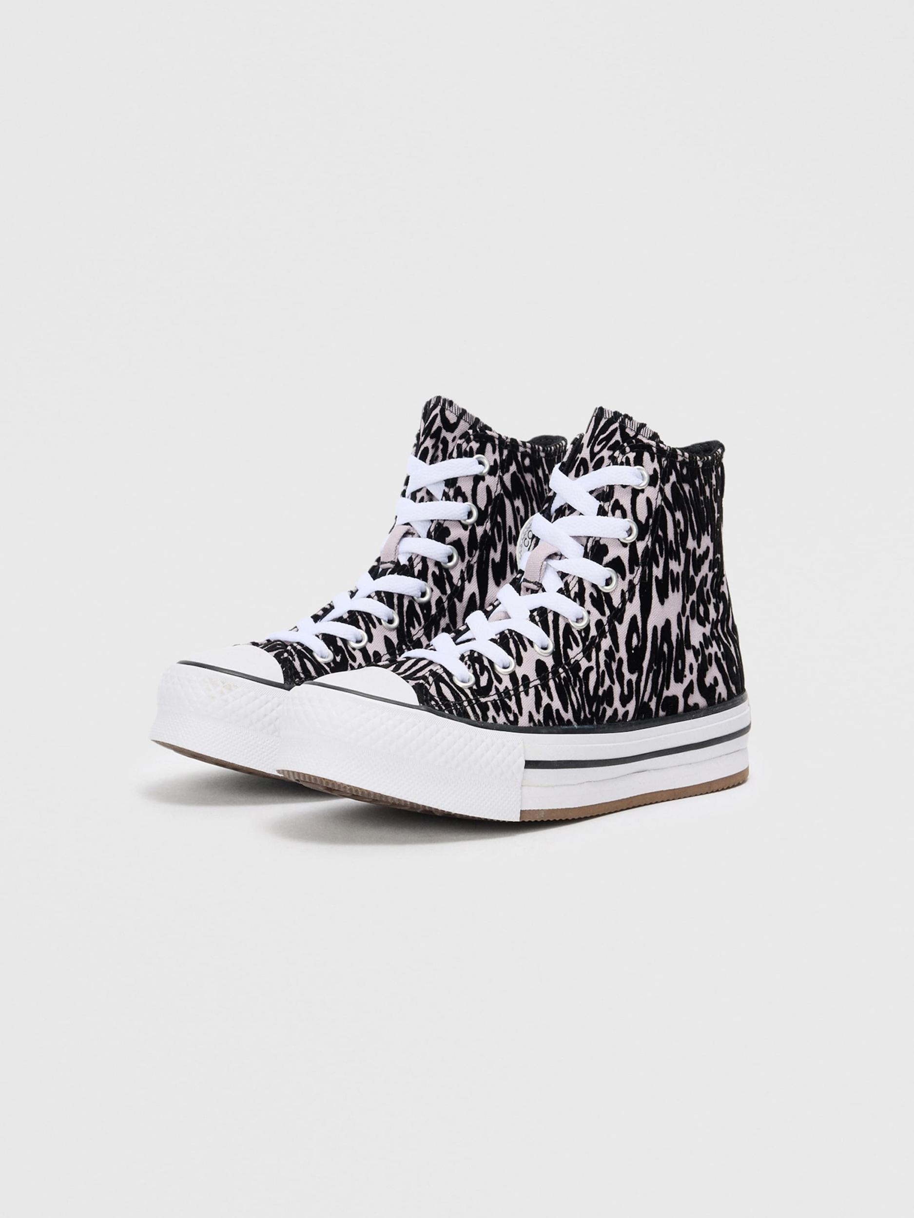 CONVERSE Sportcipő 'Chuck Taylor All Star' pasztellila / fekete