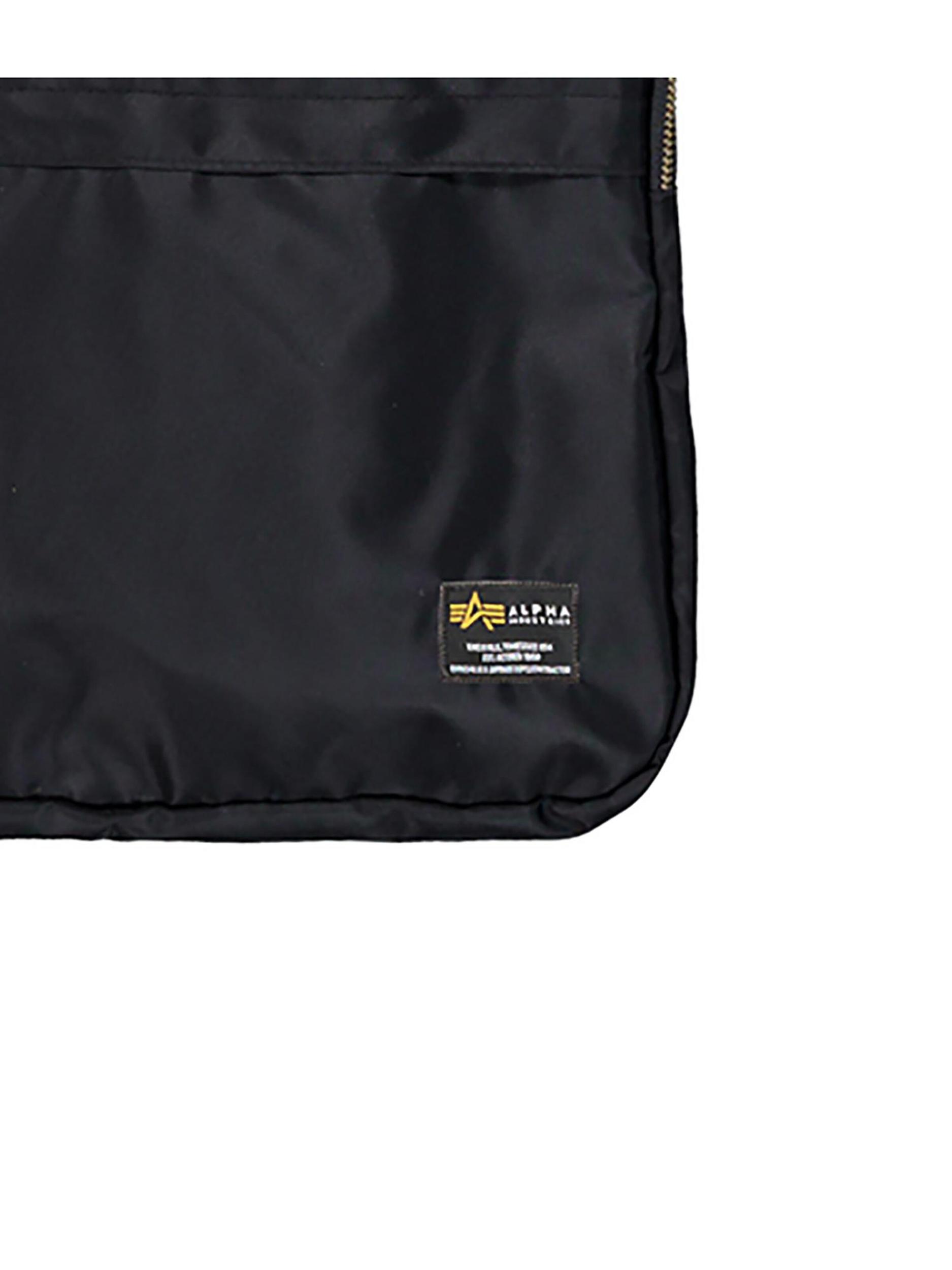 ALPHA INDUSTRIES Hátizsák 'Crew' fekete