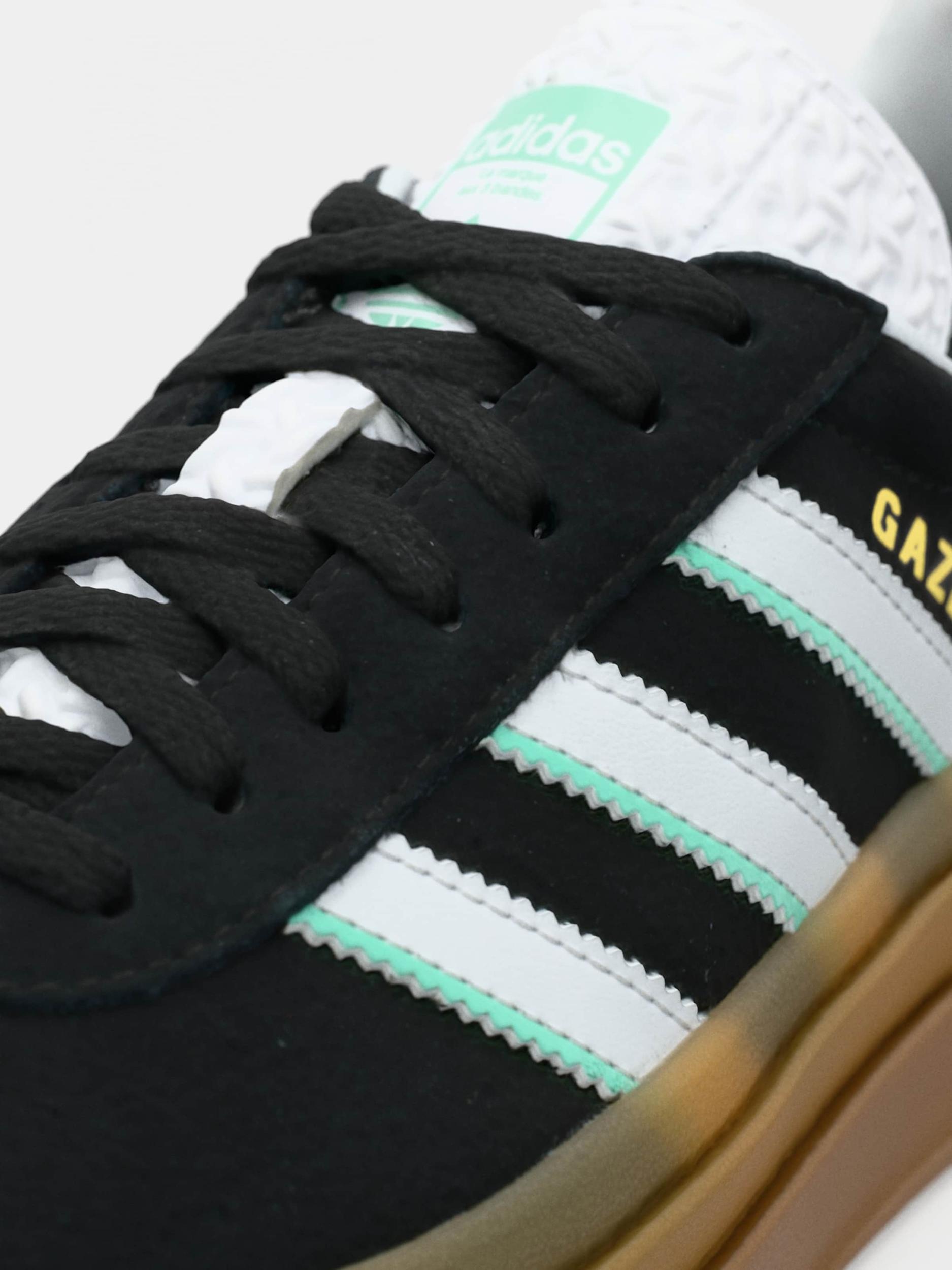 ADIDAS ORIGINALS Sportcipő 'GAZELLE BOLD' vízszín / arany / fekete / fehér