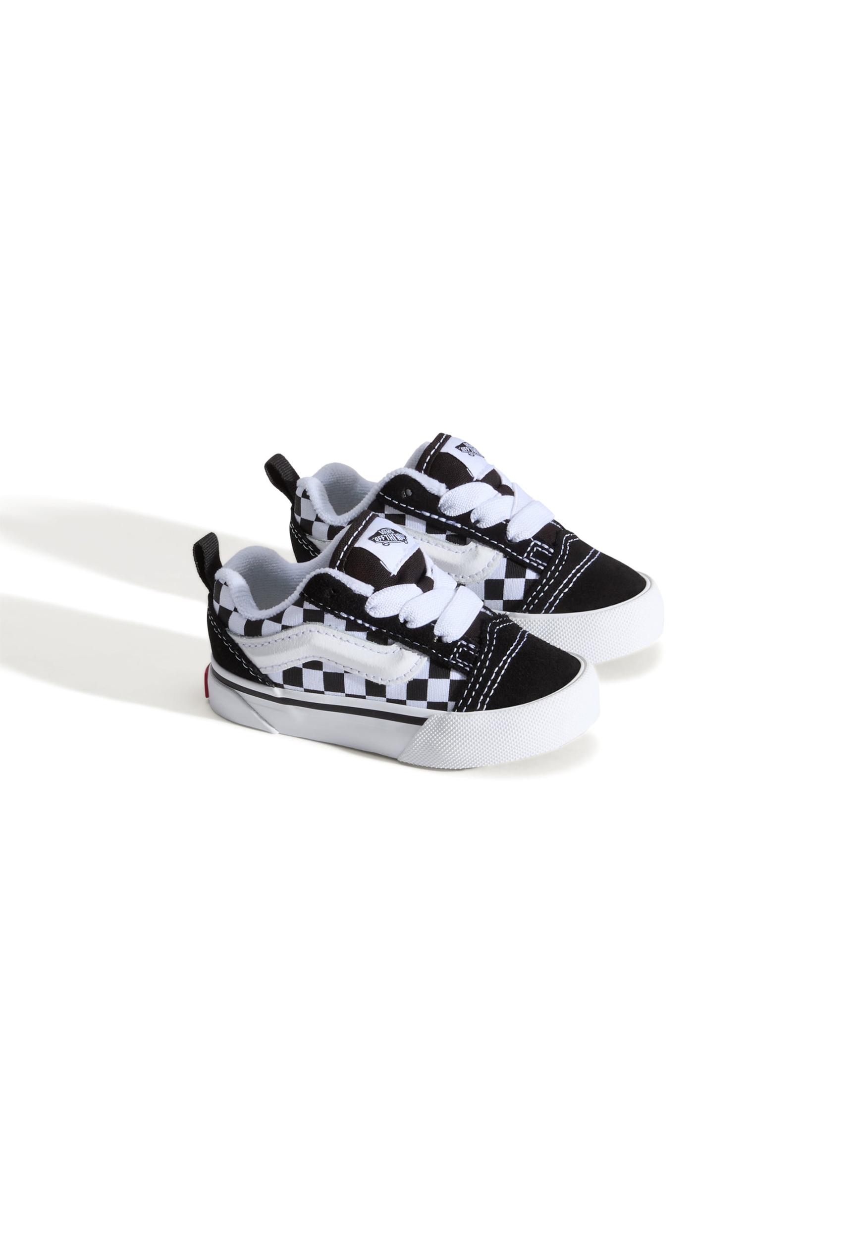 VANS Sportcipő 'Knu Skool' fekete / fehér