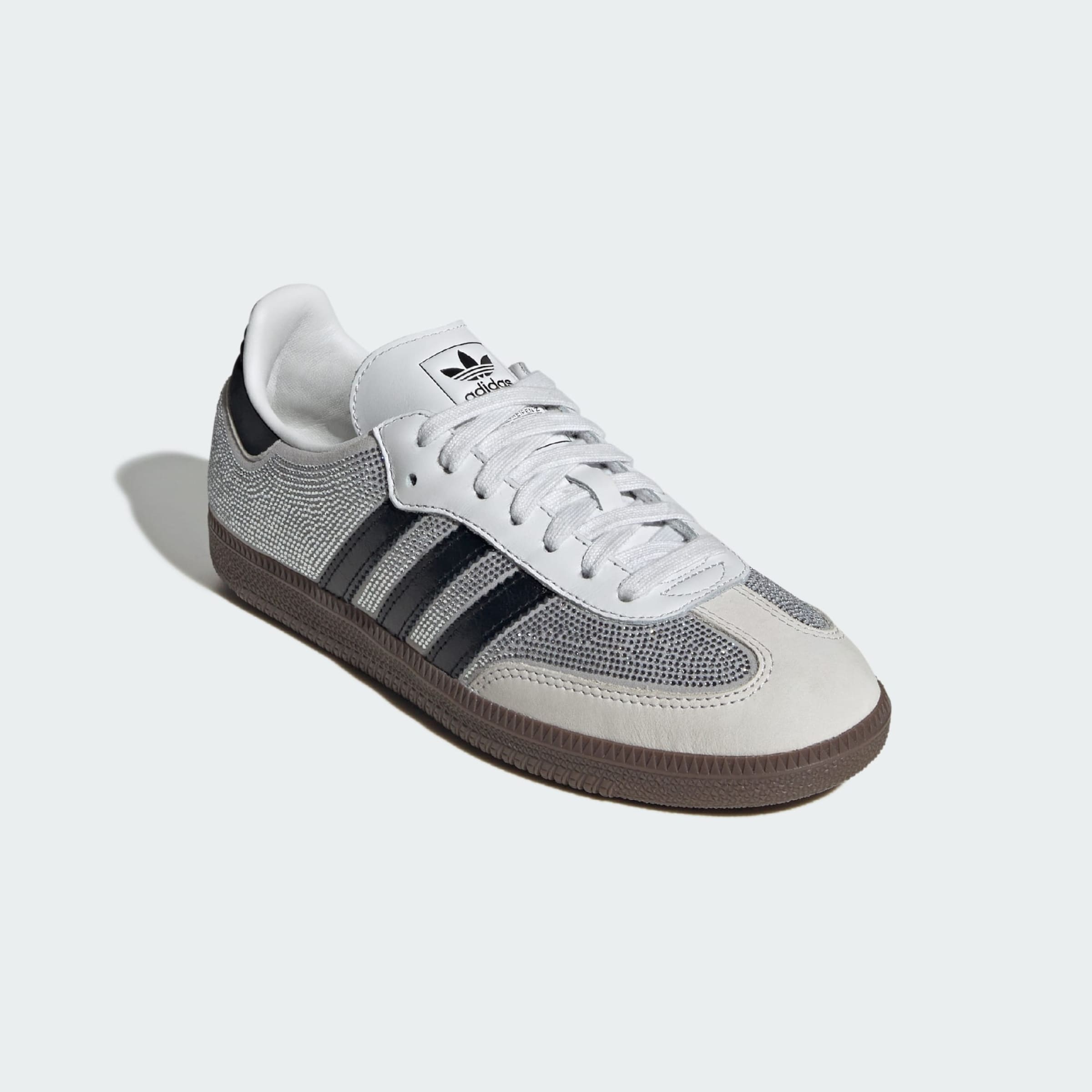 ADIDAS ORIGINALS Rövid szárú sportcipők 'Samba' fekete / ezüst / fehér / piszkosfehér