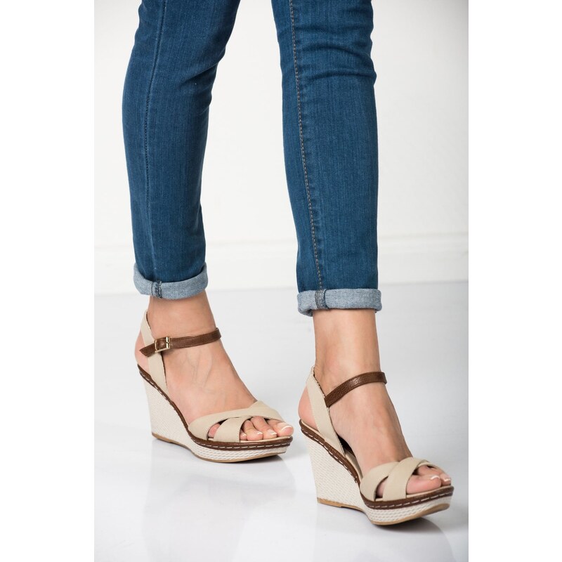 Női szandál Fox Shoes