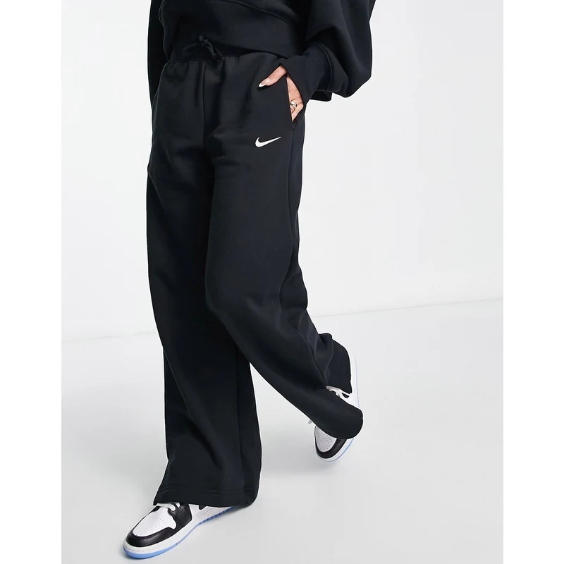 Nike mini swoosh high rise wide leg joggers in black and sail GLAMI.hu