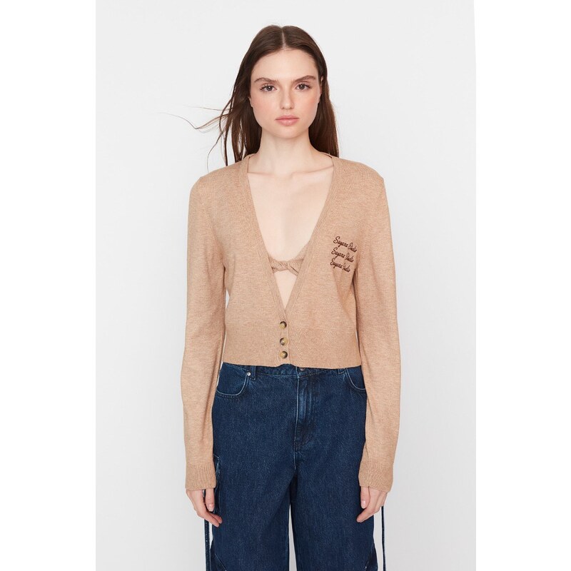 Trendyol X Sagaza Studio világosbarna hímzés részletes kötöttáru Cardigan